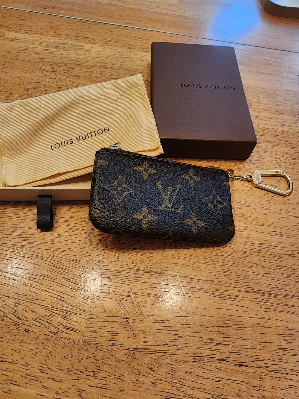 Louis Vuitton Monogram Key Pouch Cles brass keychain classic brown Monogram
